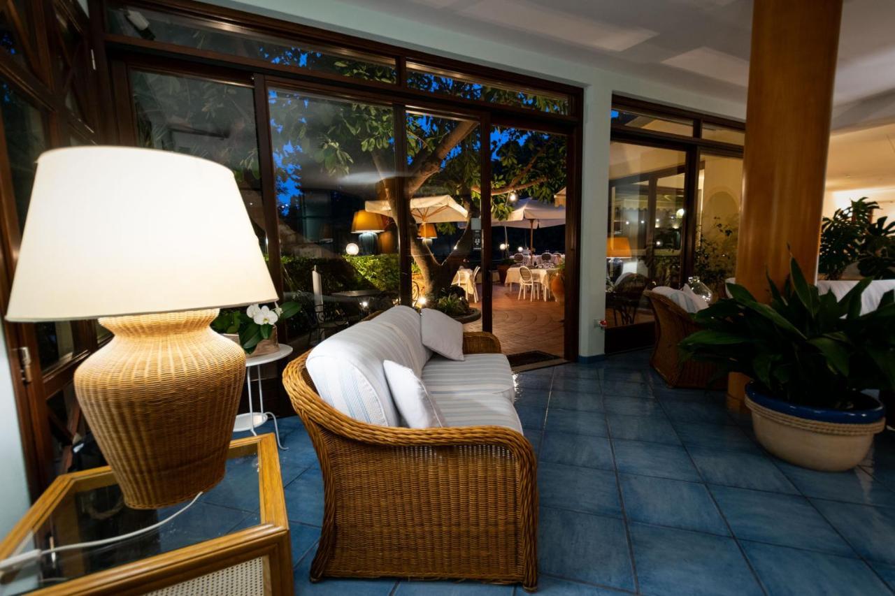 Hotel Anna Fetovaia Exterior photo